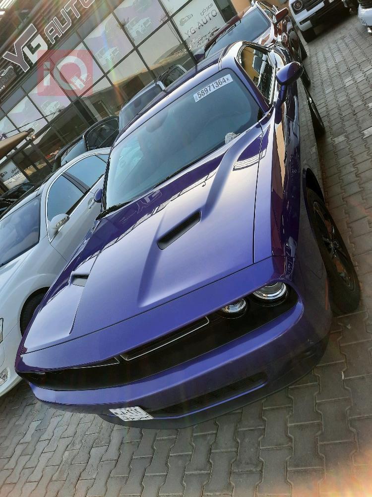 Dodge Challenger